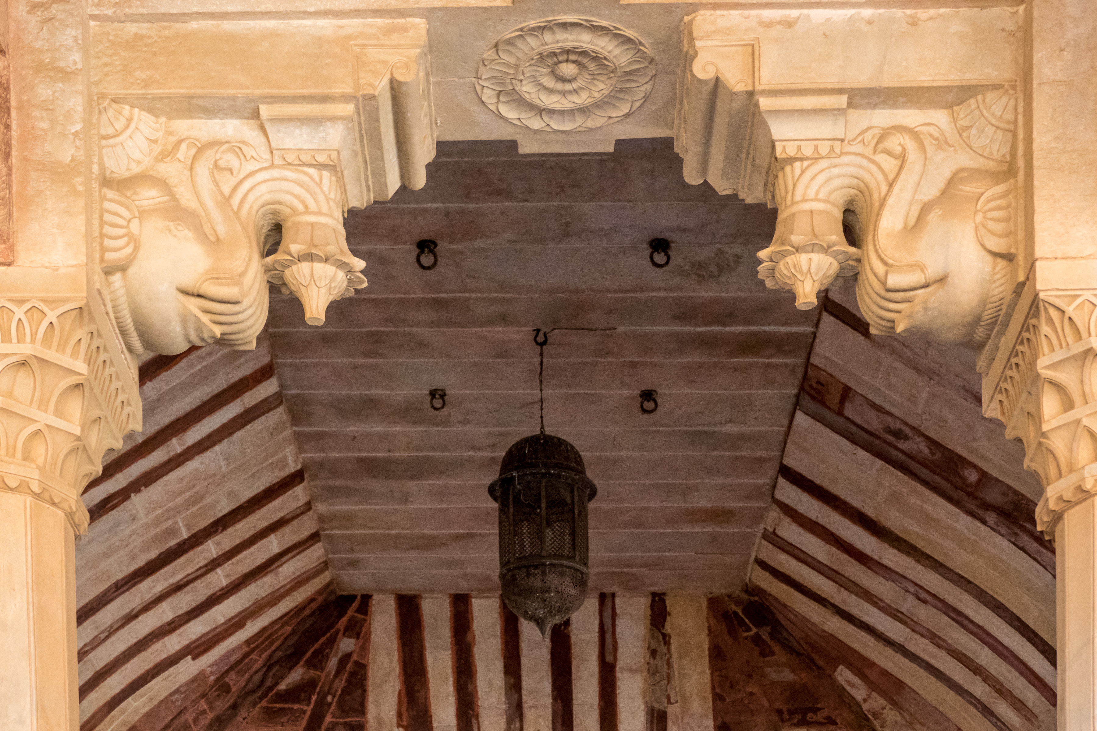 63 AmberFort 13